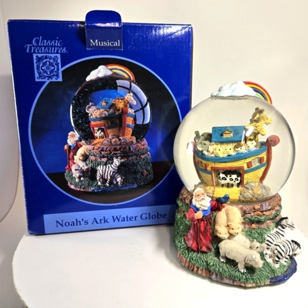 Classic Traditions Noah's Ark Musical Water Snow Globe 6" Tall Detailed Animals